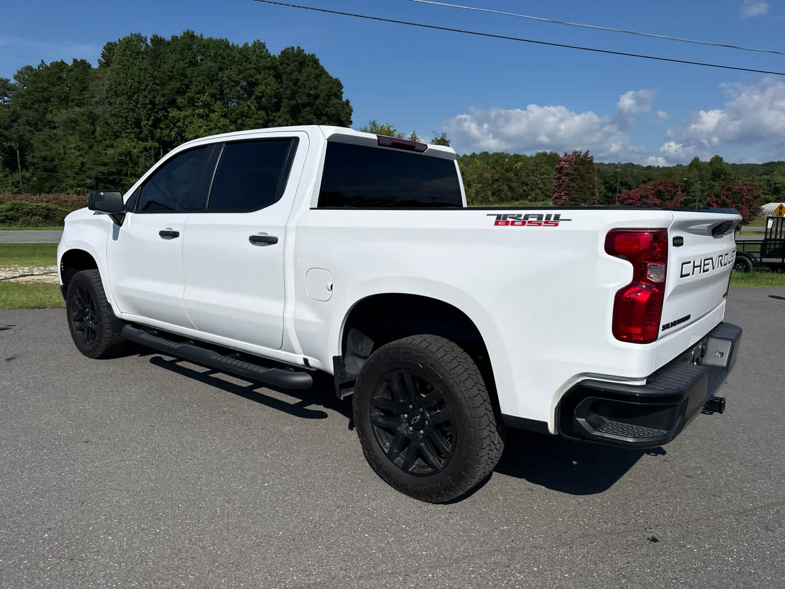 2024 Chevrolet Silverado 1500 4WD Crew Cab Short Bed Custom Trail Boss