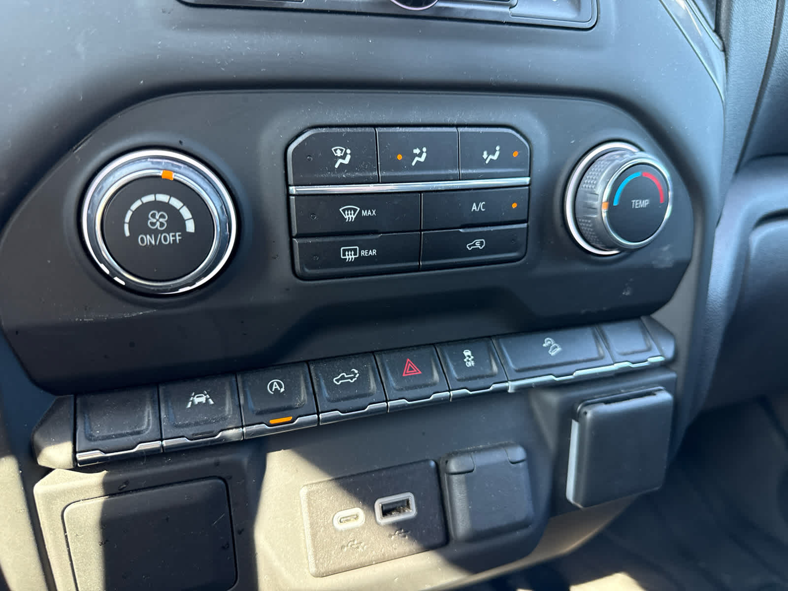 2024 Chevrolet Silverado 1500 4WD Crew Cab Short Bed Custom Trail Boss