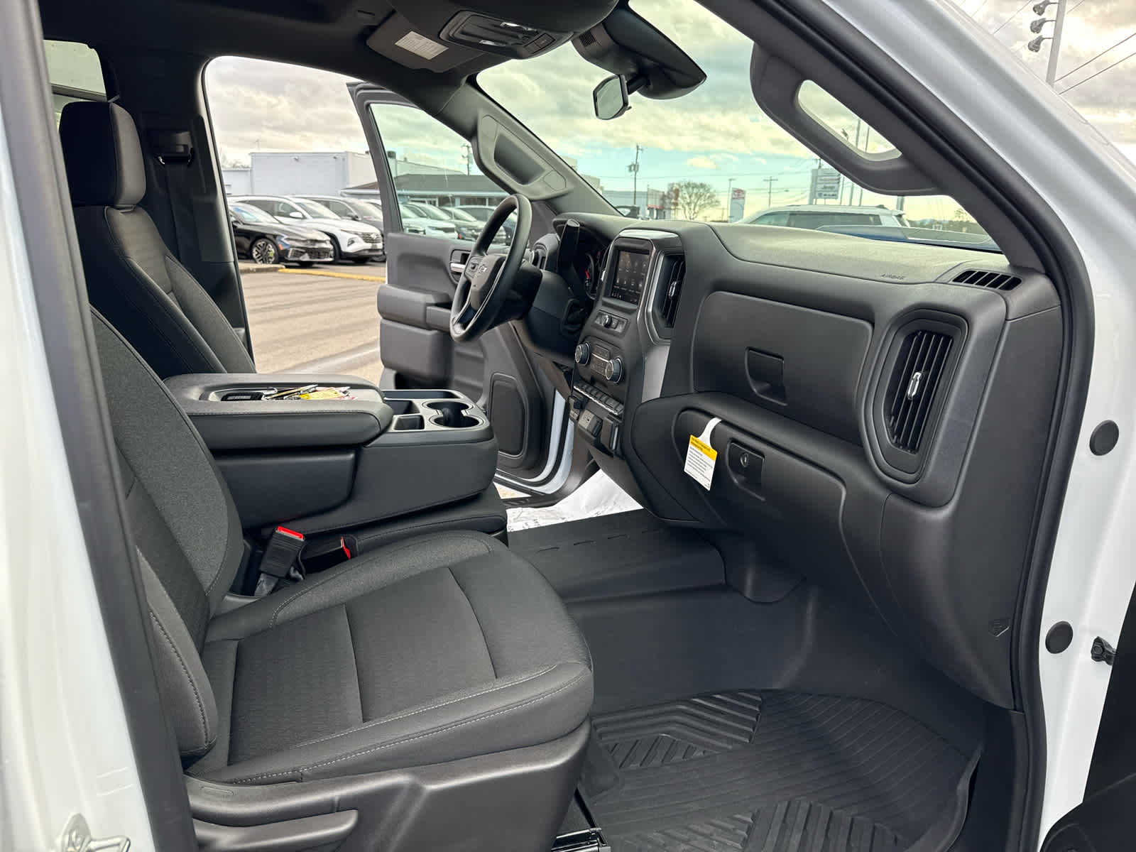 2024 Chevrolet Silverado 1500 4WD Crew Cab Short Bed Custom Trail Boss