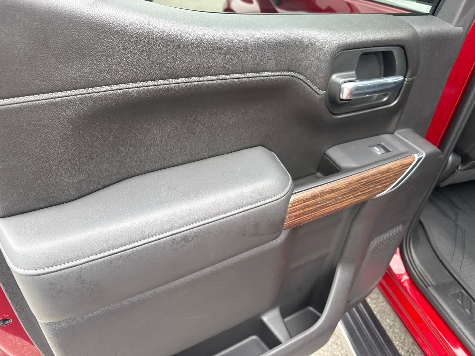 2021 Chevrolet Silverado 1500 4WD Crew Cab Short Bed High Country