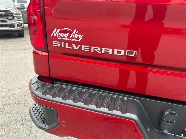 2021 Chevrolet Silverado 1500 4WD Crew Cab Short Bed High Country