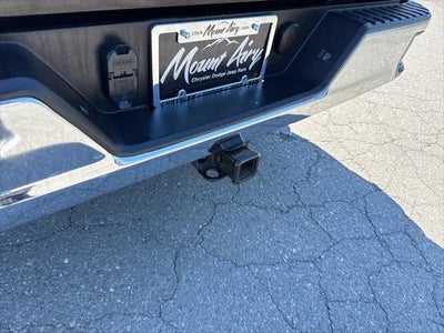 2025 GMC Sierra 1500 2WD Crew Cab Short Box SLT