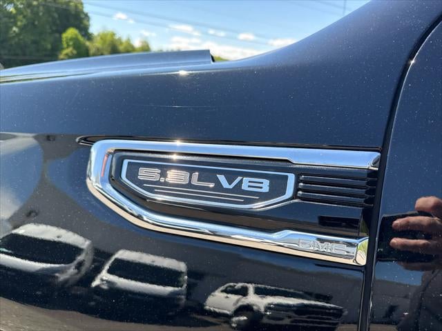 2025 GMC Sierra 1500 2WD Crew Cab Short Box SLT
