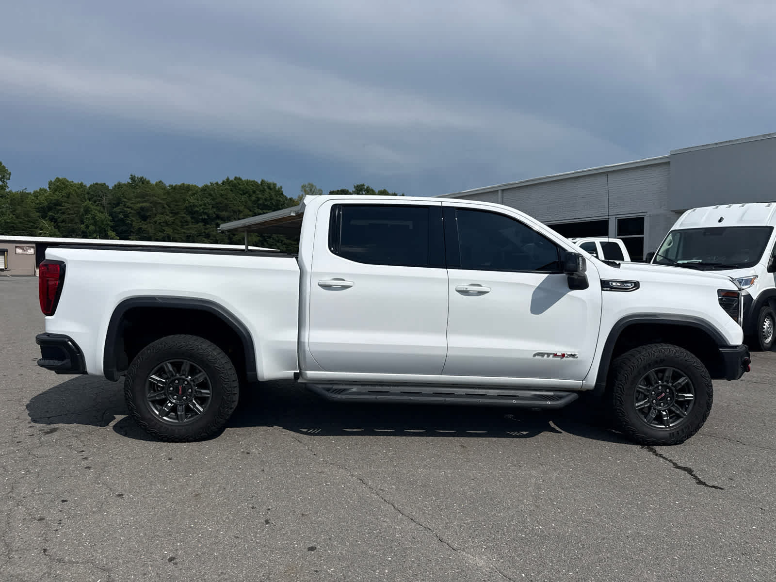 2024 GMC Sierra 1500 AT4X