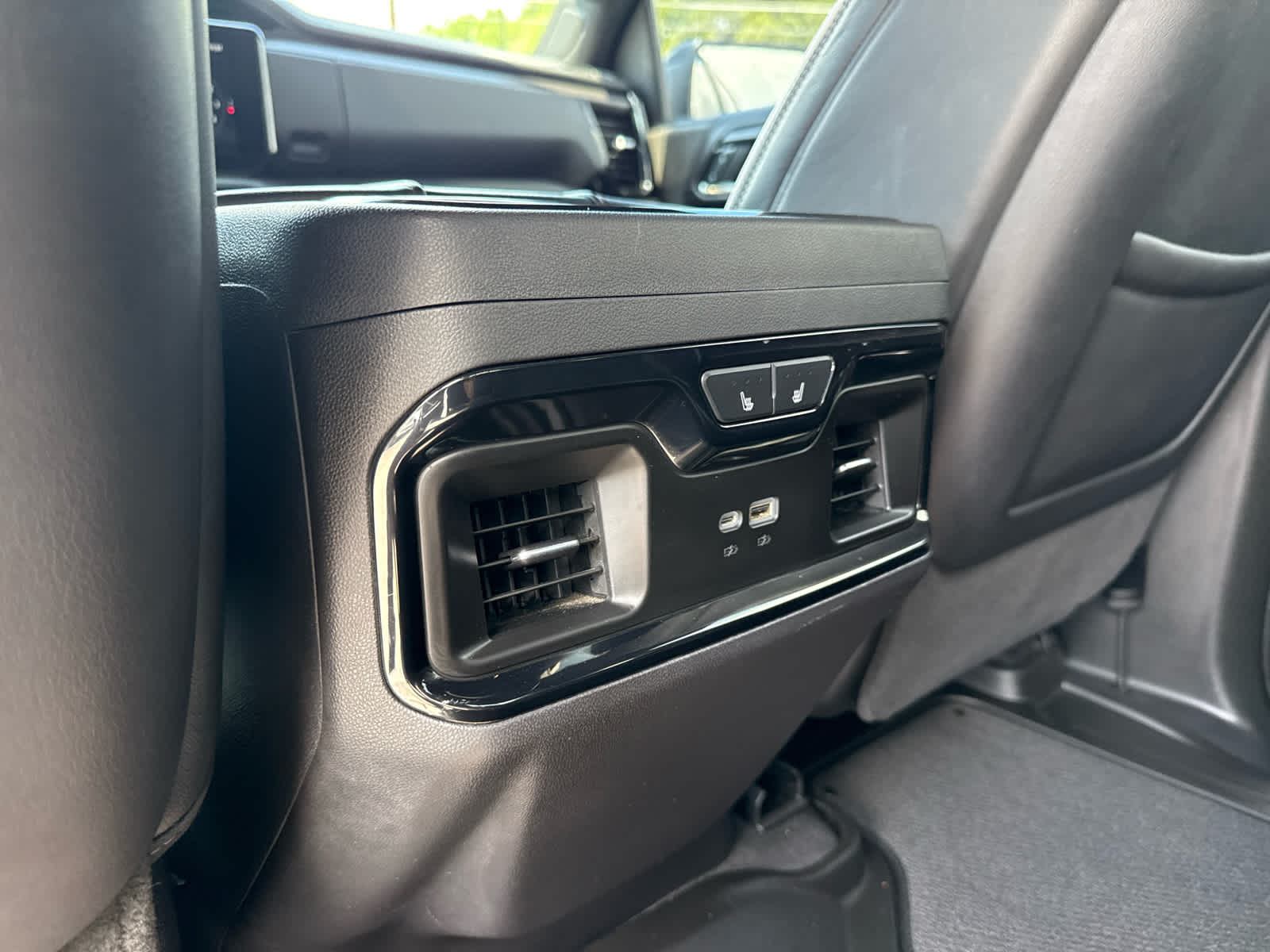 2024 GMC Sierra 1500 4WD Crew Cab Short Box AT4X