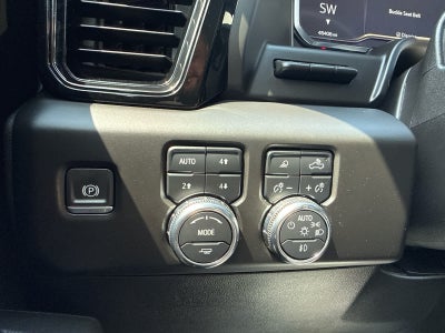 2024 GMC Sierra 1500 4WD Crew Cab Short Box AT4X