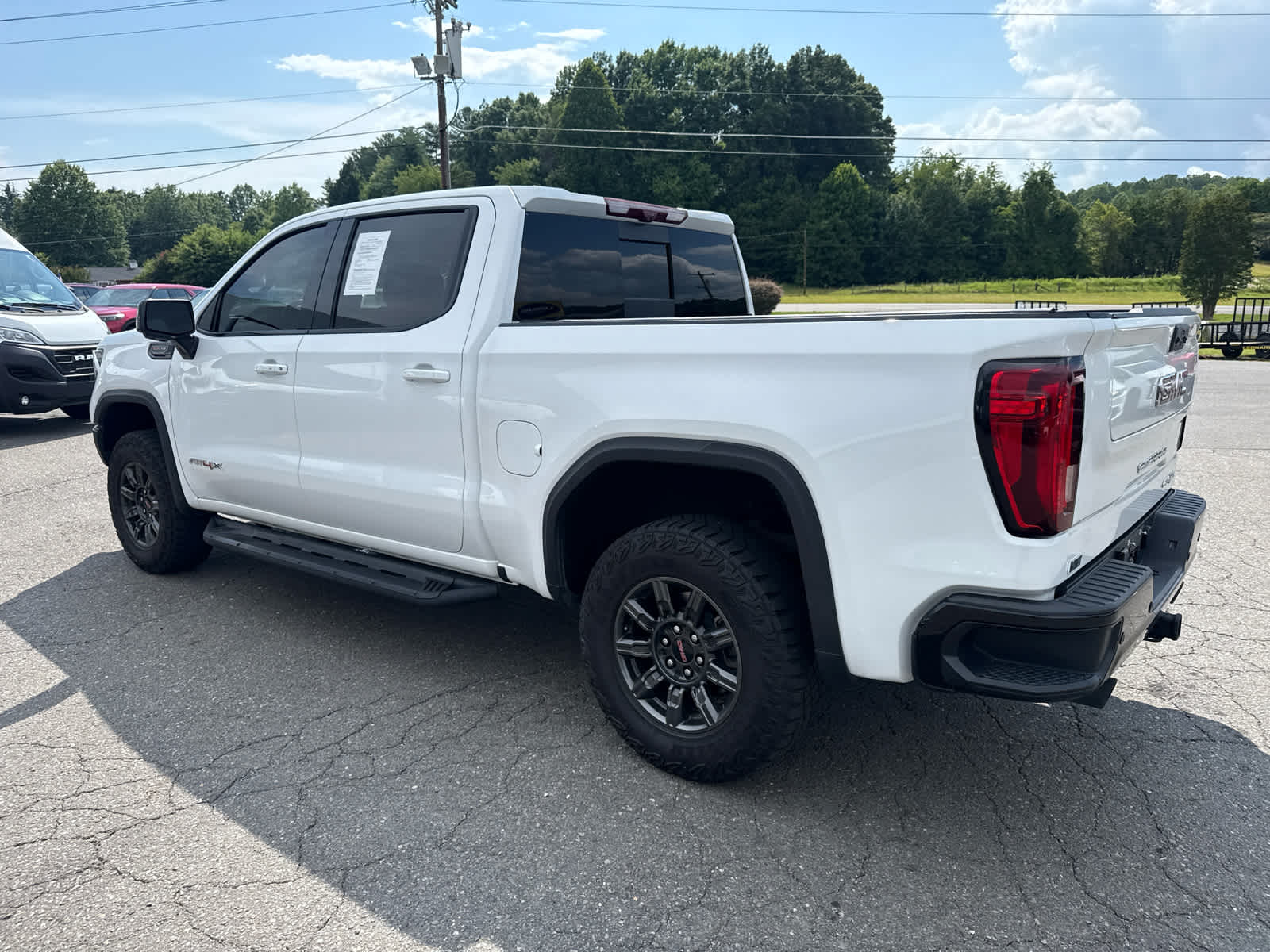 2024 GMC Sierra 1500 AT4X