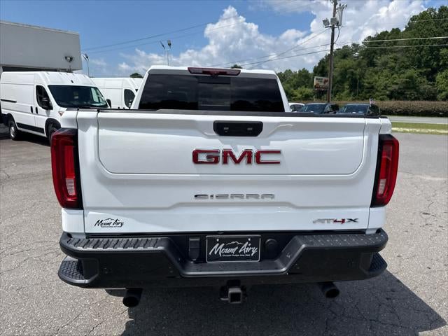 2024 GMC Sierra 1500 4WD Crew Cab Short Box AT4X