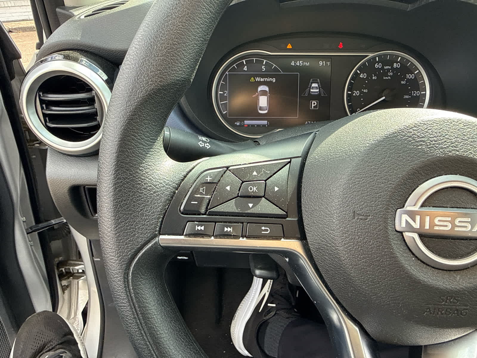 2024 Nissan Versa 1.6 SV