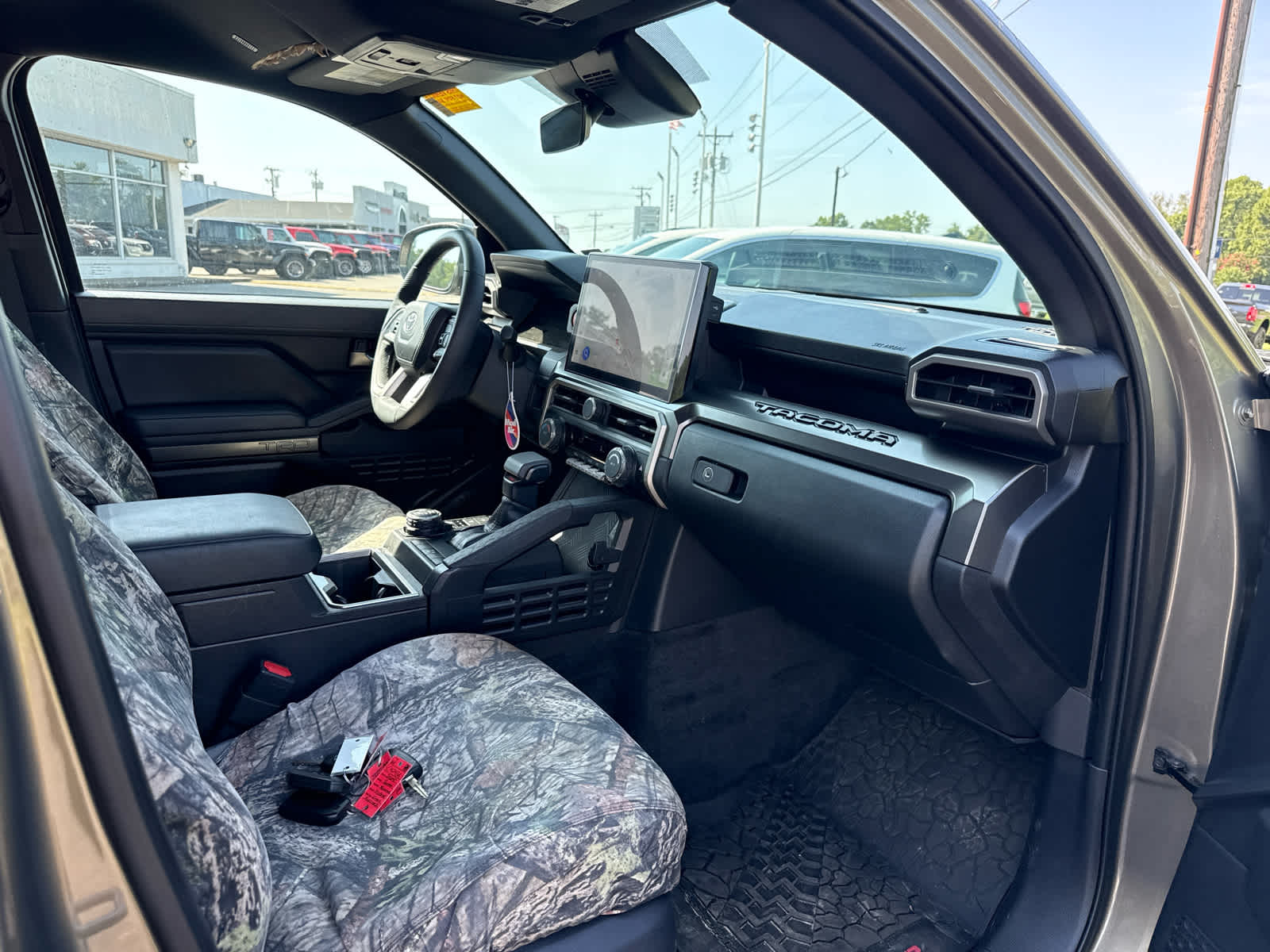 2025 Toyota Tacoma Hybrid TRD Off Road