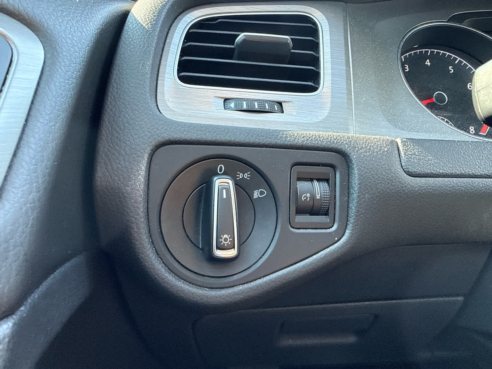 2016 Volkswagen Golf TSI S 4-Door