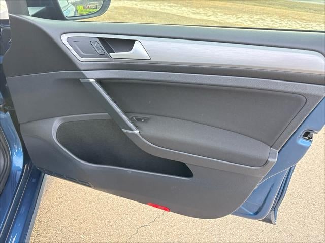 2016 Volkswagen Golf TSI S 4-Door