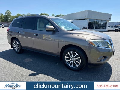 2014 Nissan Pathfinder SV