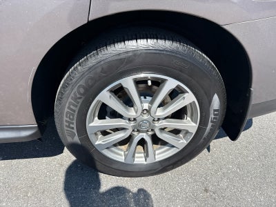 2014 Nissan Pathfinder SV