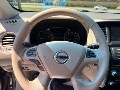 2014 Nissan Pathfinder SV