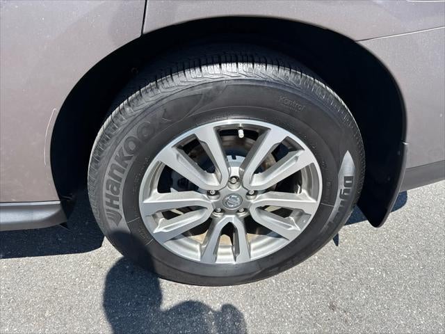 2014 Nissan Pathfinder SV