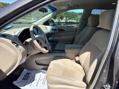 2014 Nissan Pathfinder SV