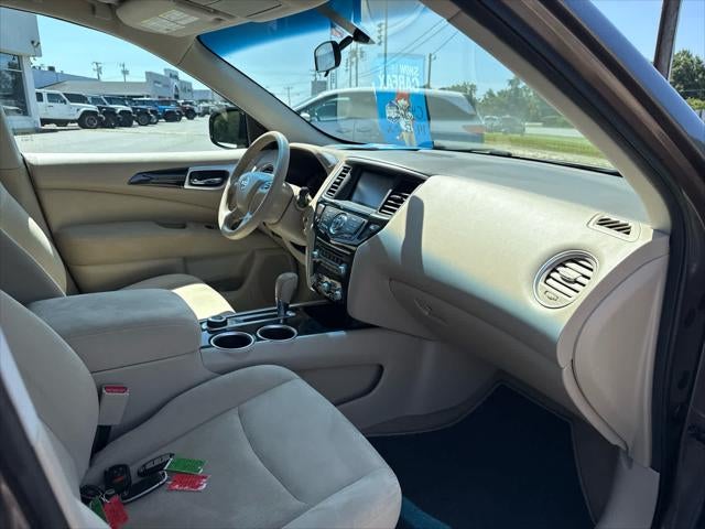 2014 Nissan Pathfinder SV