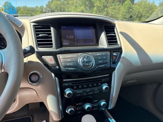 2014 Nissan Pathfinder SV