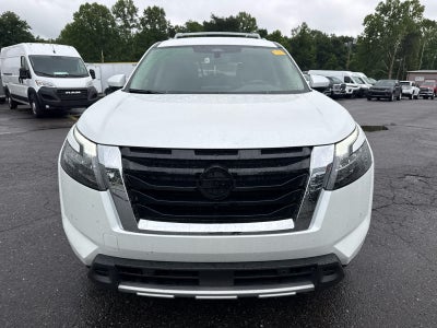2025 Nissan Pathfinder SL FWD