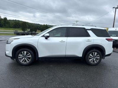 2025 Nissan Pathfinder SL FWD