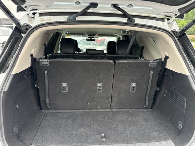 2025 Nissan Pathfinder SL FWD