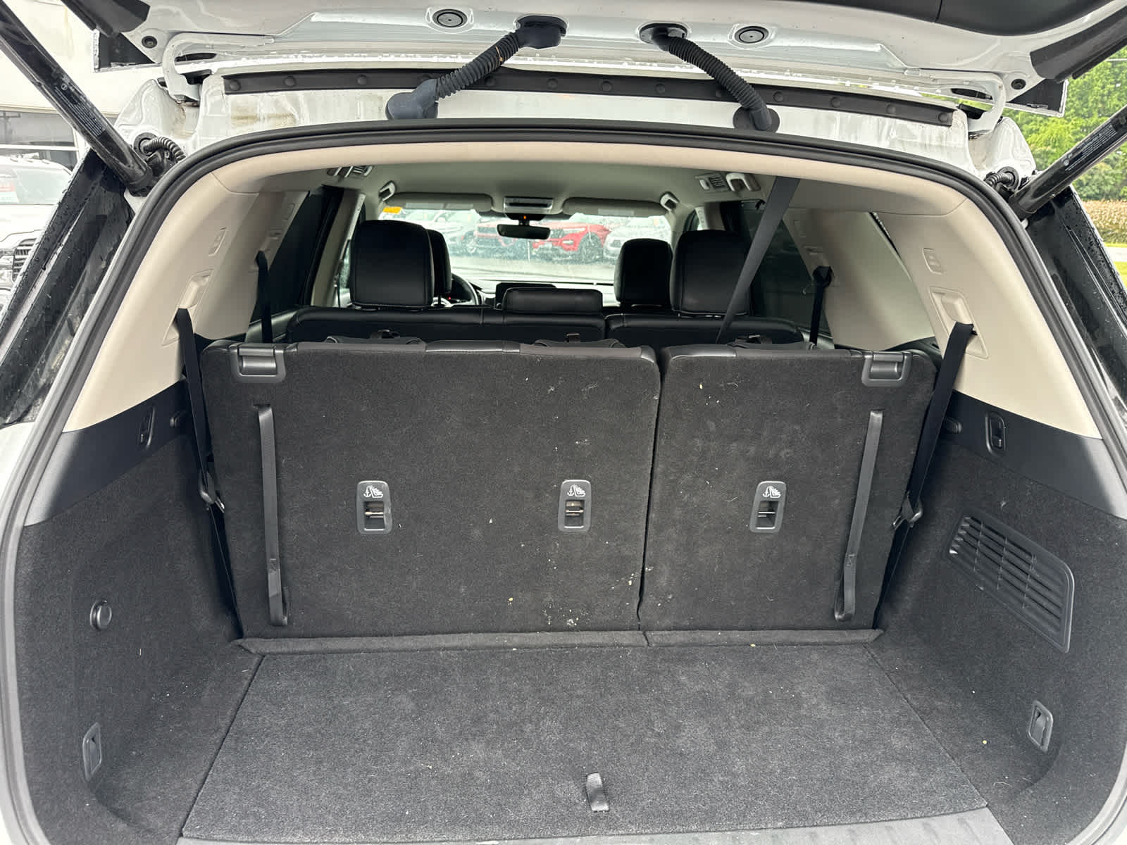 2025 Nissan Pathfinder SL FWD