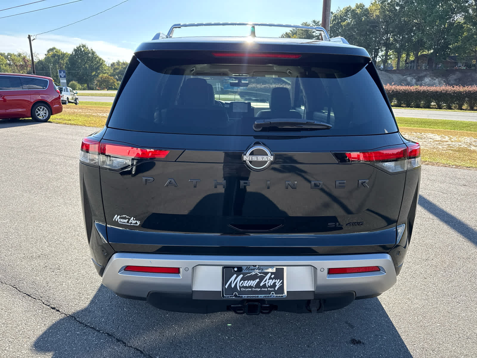 2023 Nissan Pathfinder SL 4WD