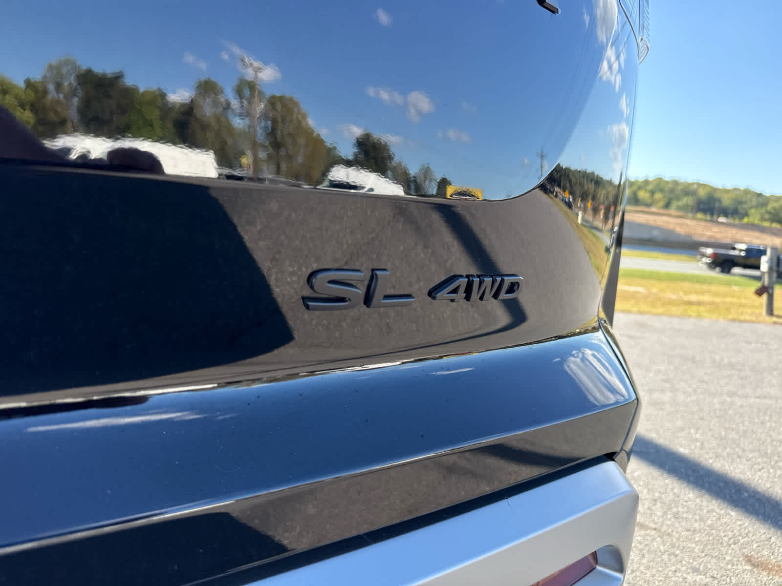 2023 Nissan Pathfinder SL 4WD