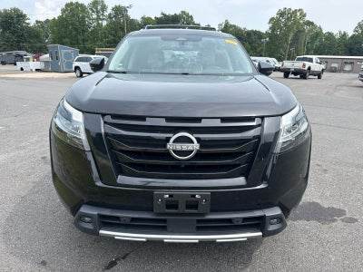 2023 Nissan Pathfinder SL 4WD