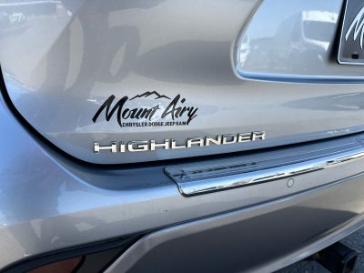 2022 Toyota Highlander Platinum