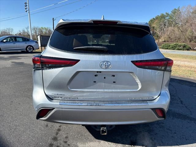 2022 Toyota Highlander Platinum