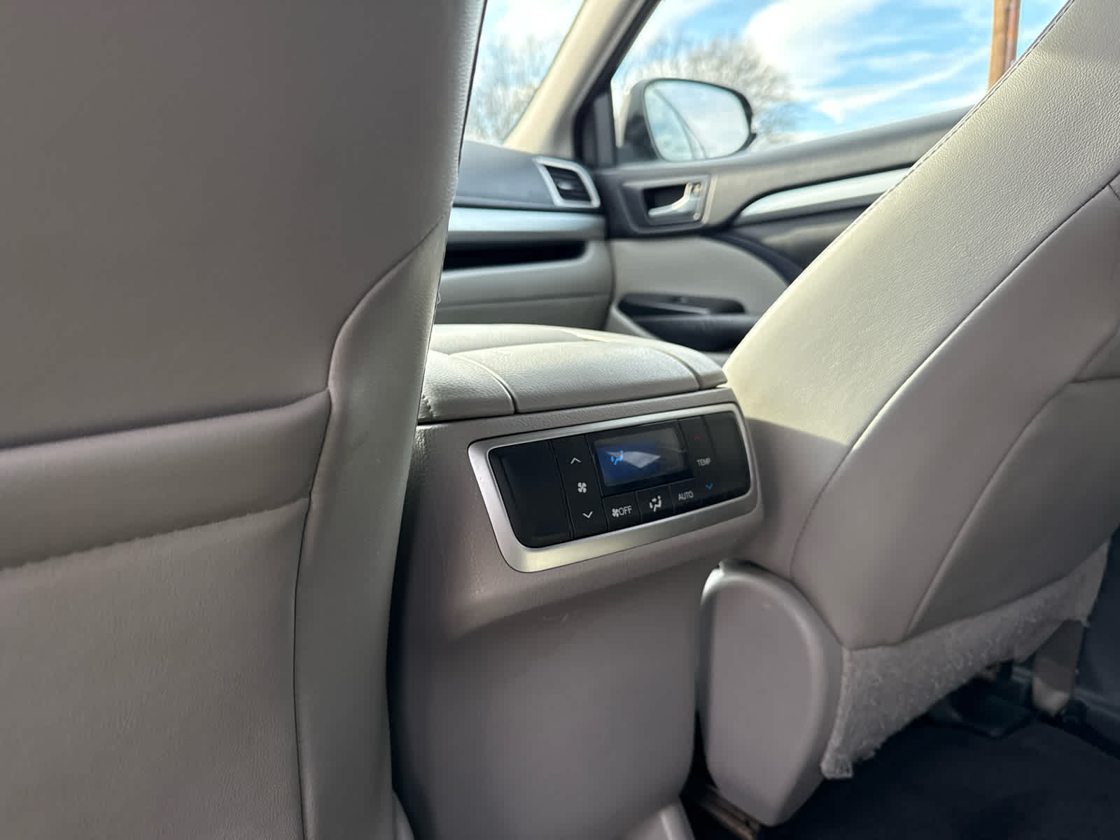 2014 Toyota Highlander XLE V6