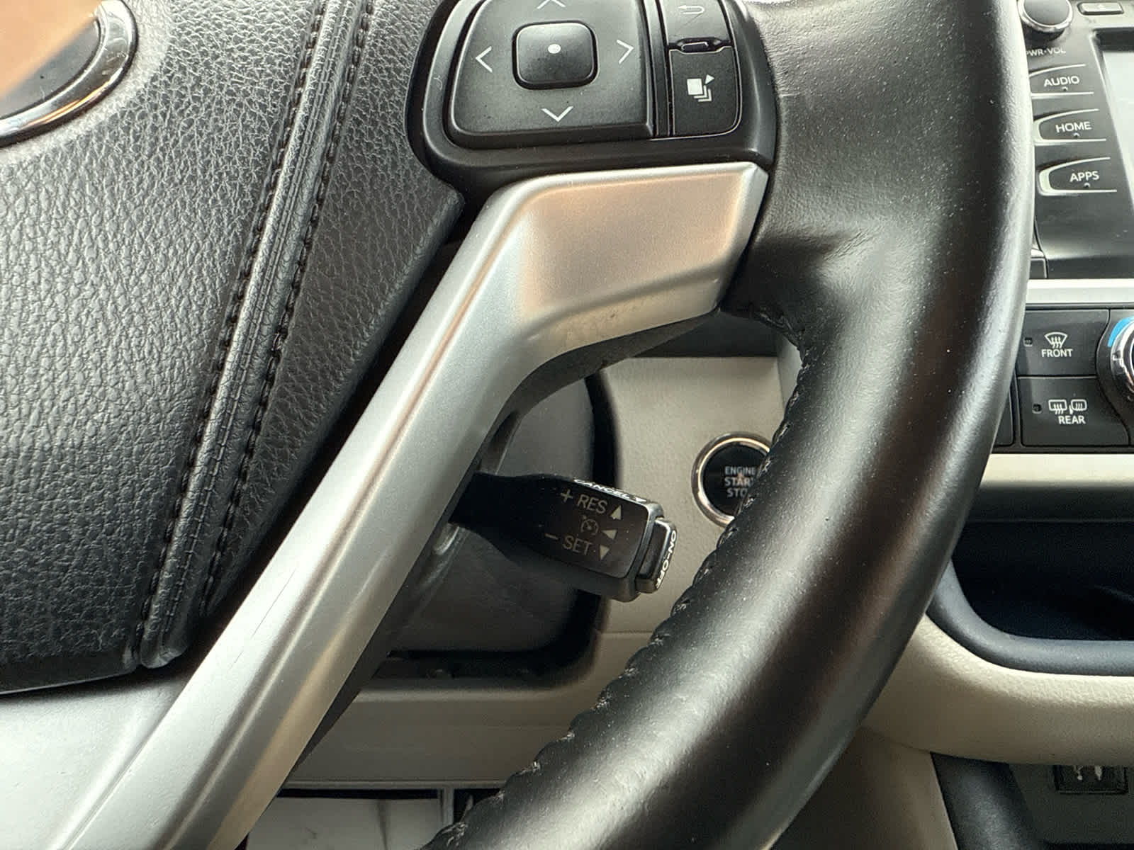 2014 Toyota Highlander XLE V6