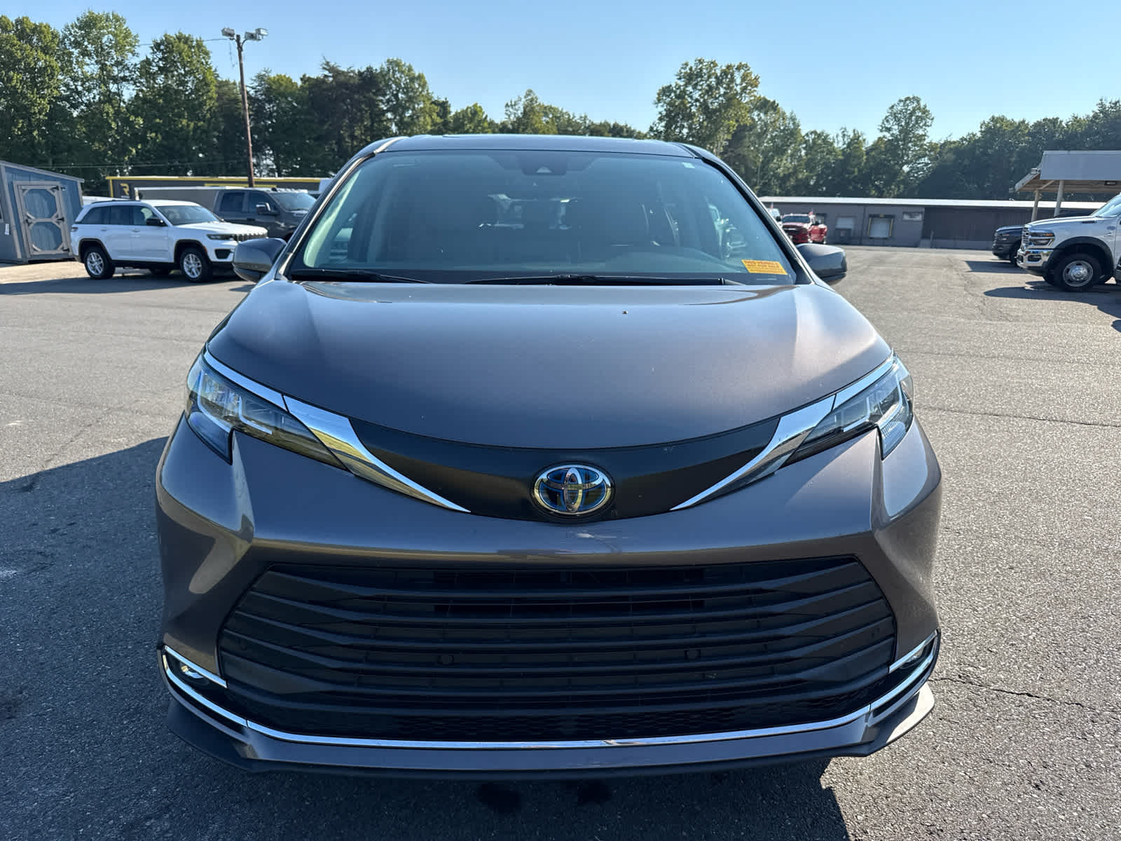 2023 Toyota Sienna XLE