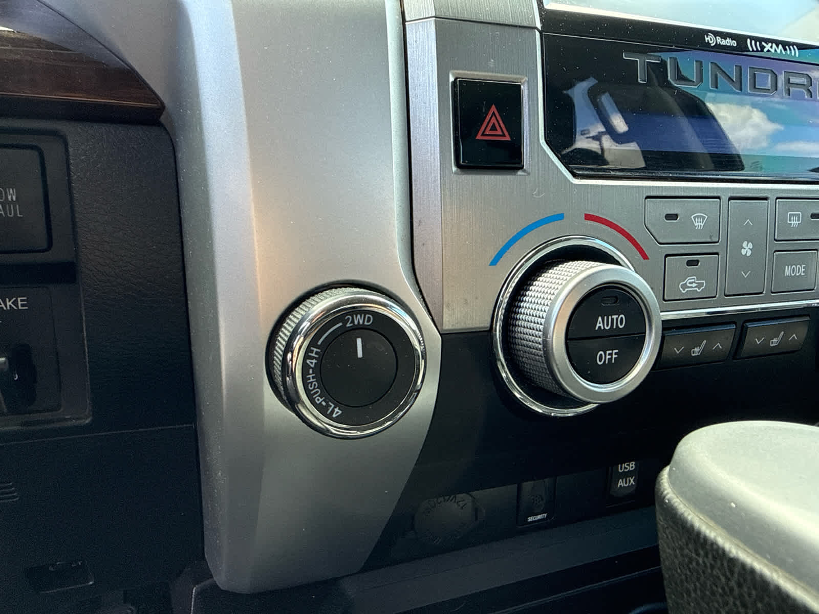 2016 Toyota Tundra LTD