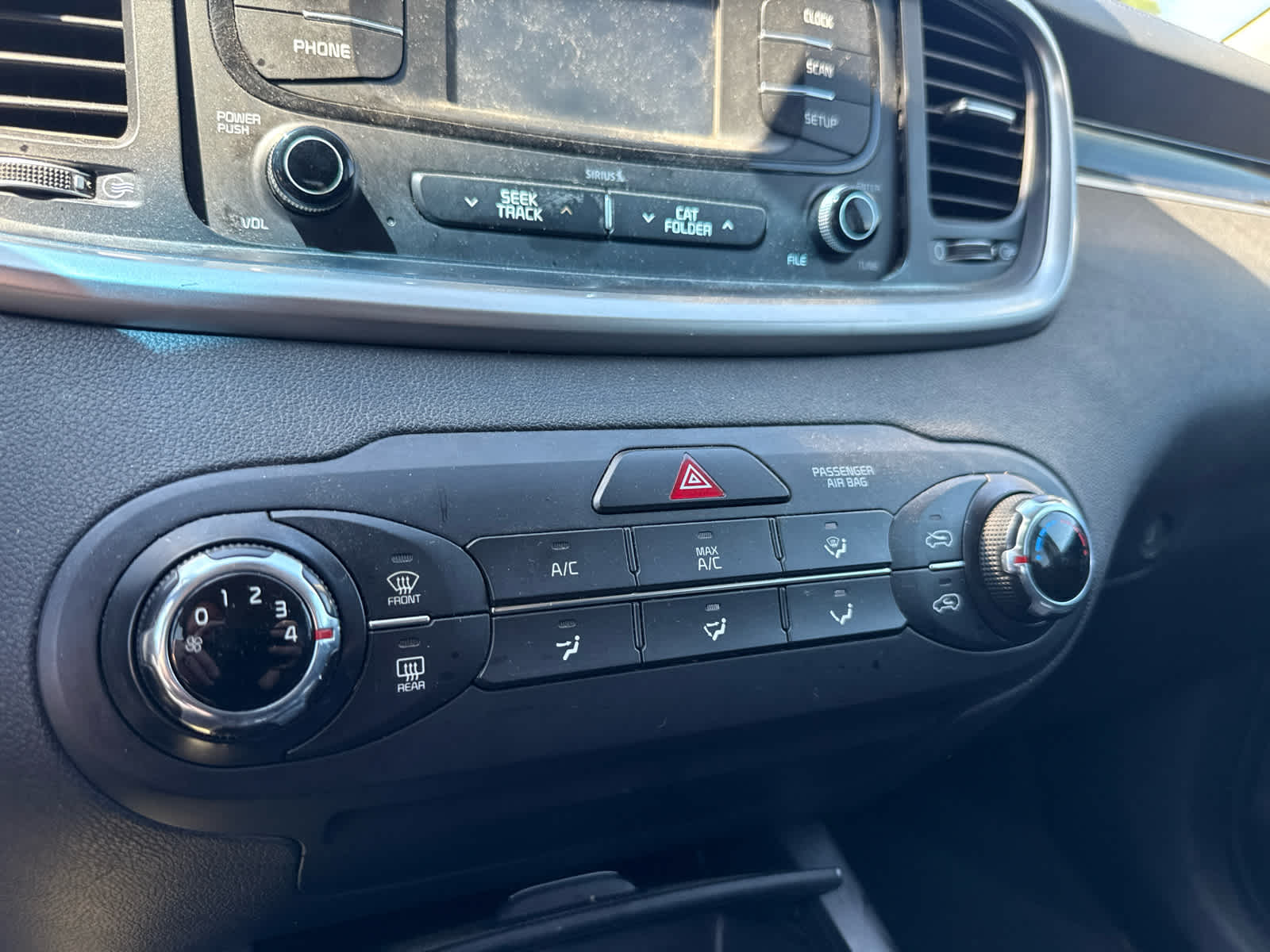 2016 Kia Sorento 2.4L LX