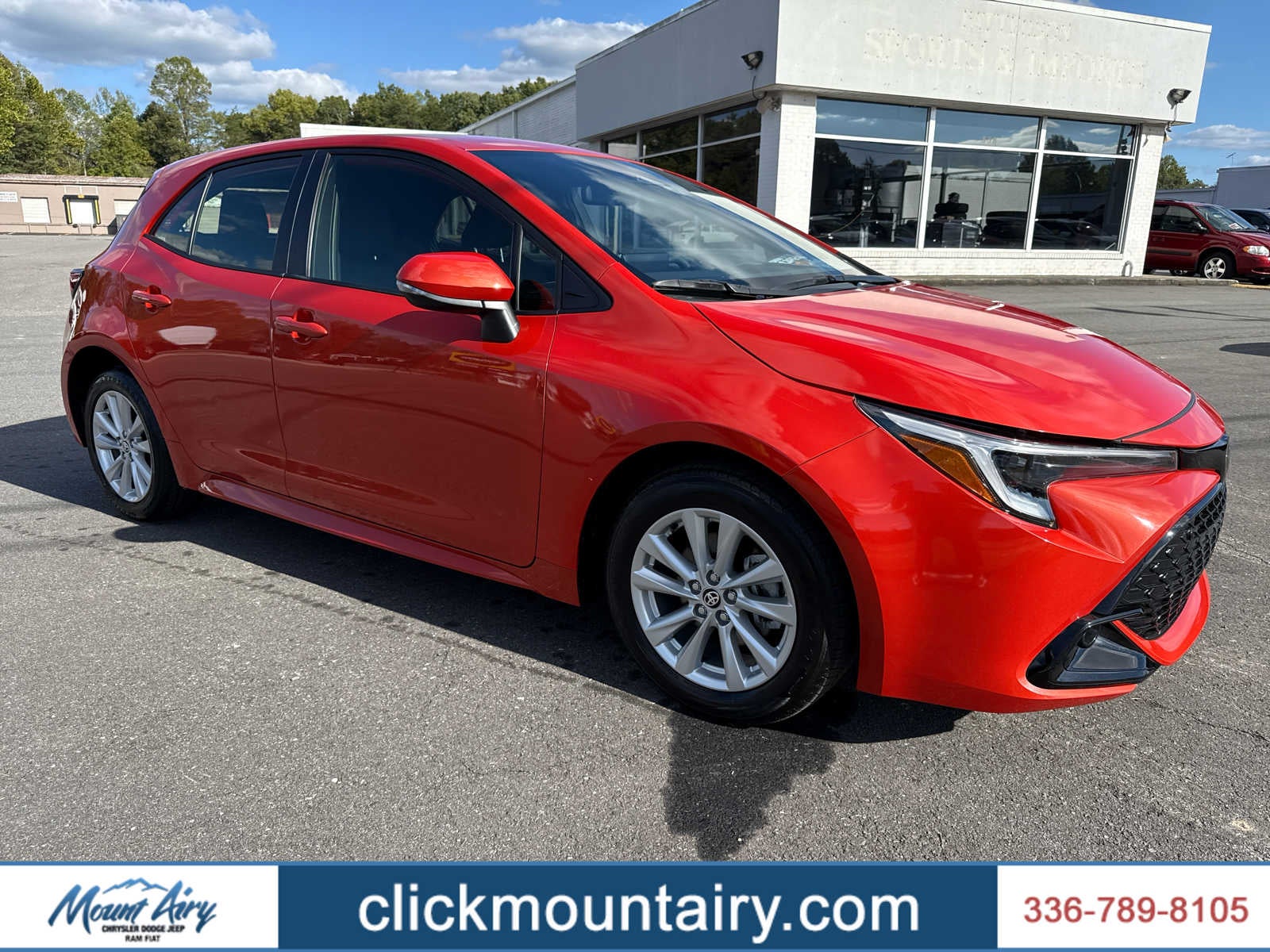 2025 Toyota Corolla Hatchback SE