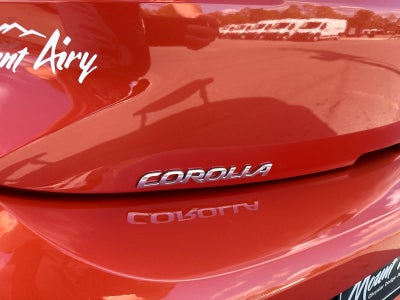 2025 Toyota Corolla Hatchback SE