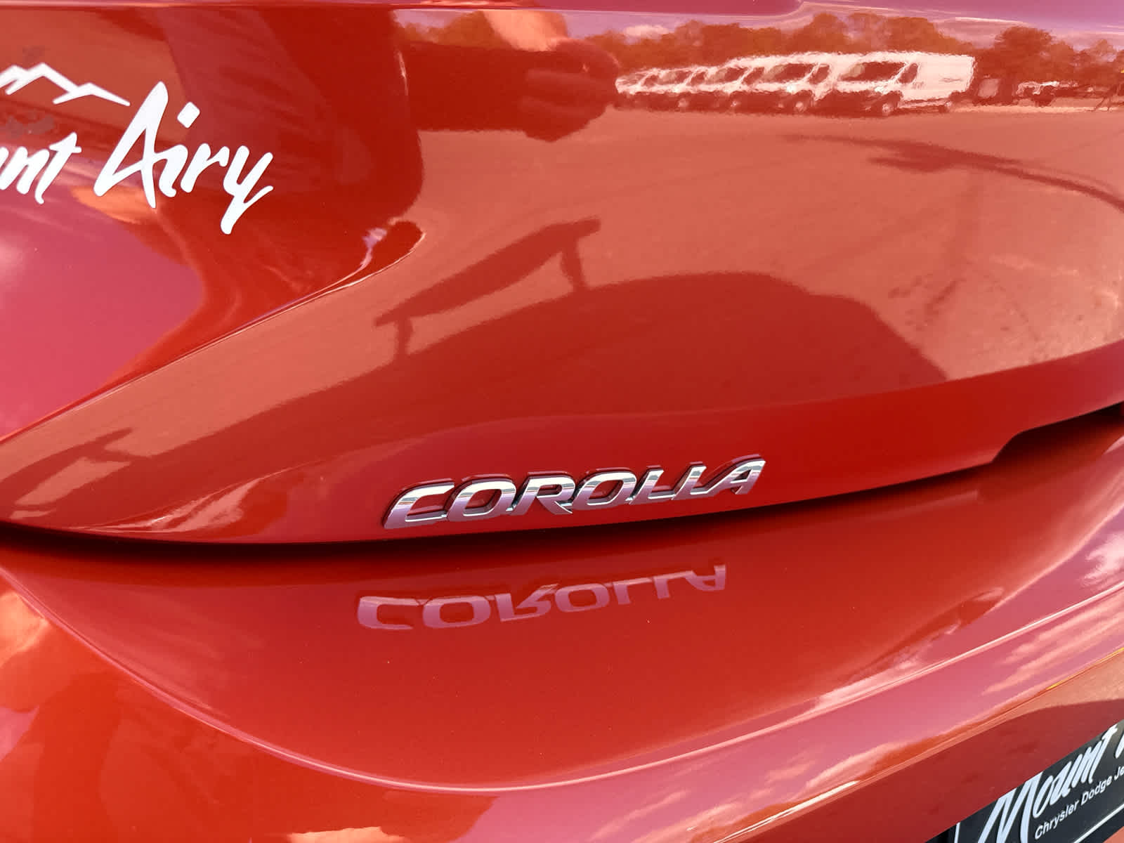 2025 Toyota Corolla Hatchback SE