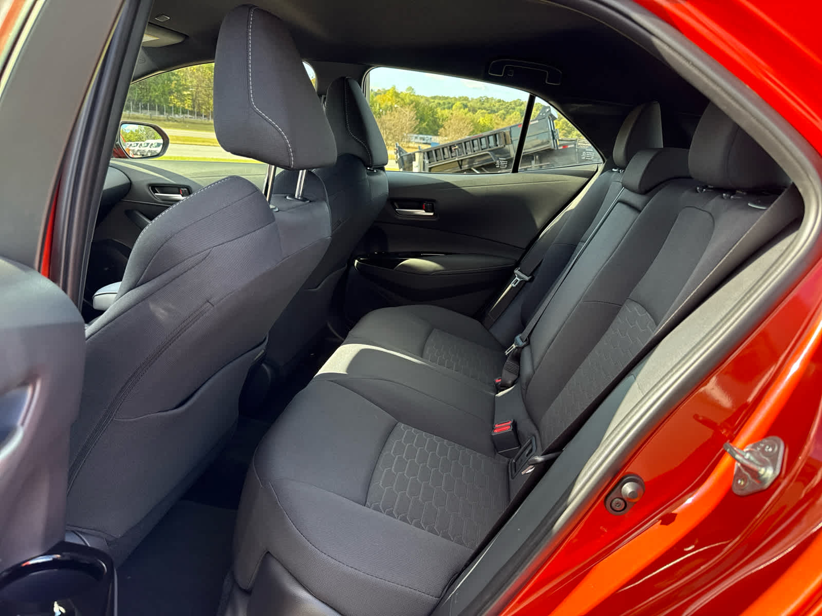 2025 Toyota Corolla Hatchback SE