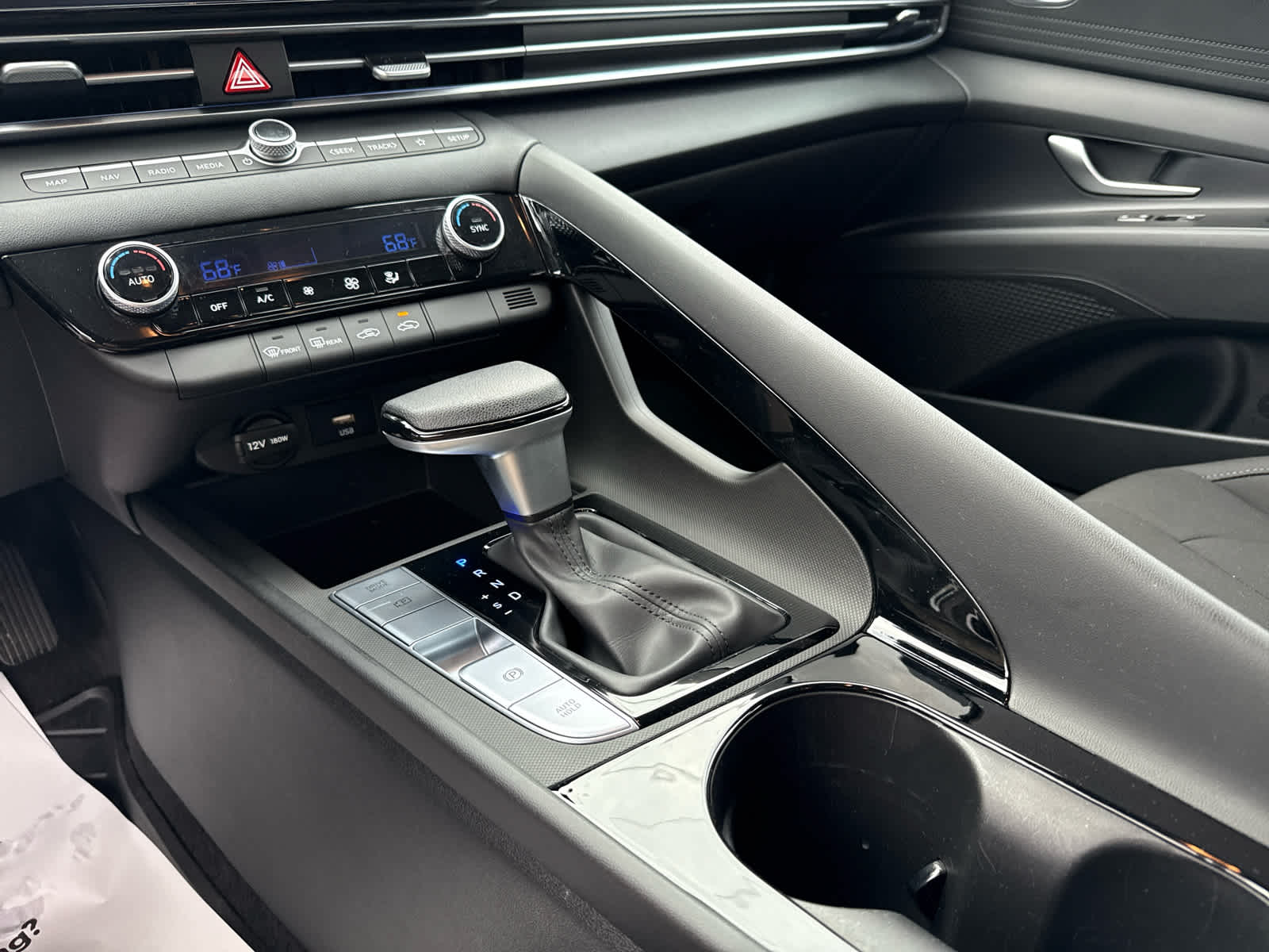 2024 Hyundai Elantra Hybrid Blue