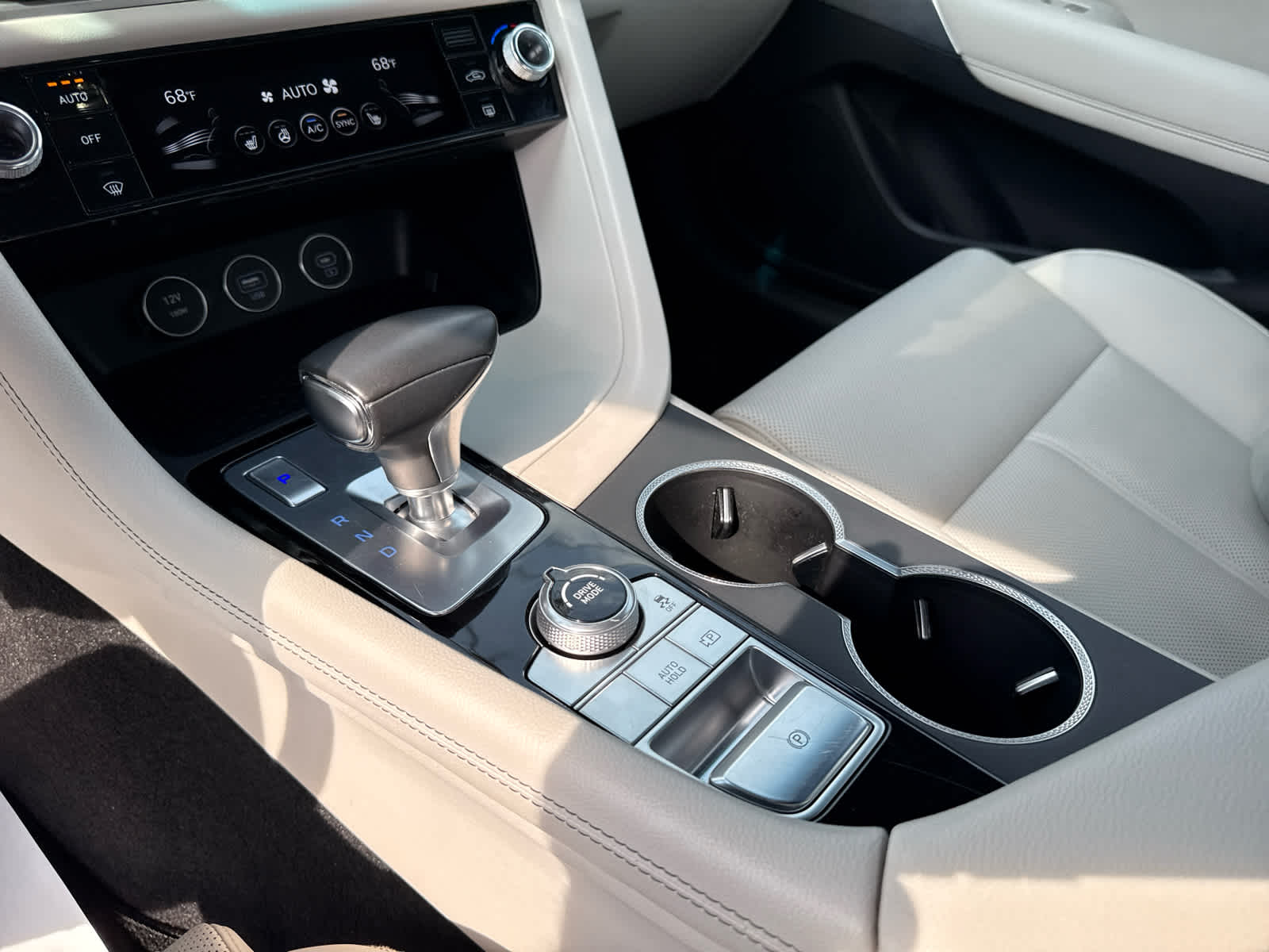 2024 Genesis G70 2.5T AWD