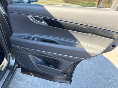 2025 Genesis GV80 2.5T Standard AWD