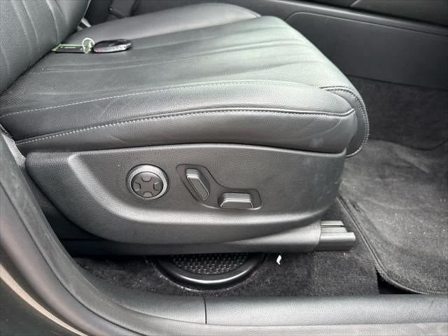 2025 Genesis GV80 2.5T Standard AWD