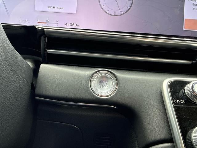 2025 Genesis GV80 2.5T Standard AWD