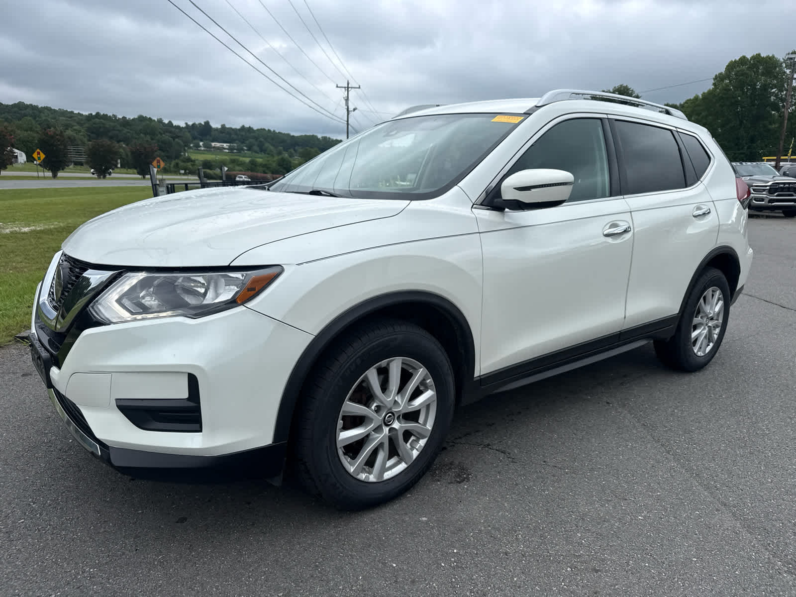2019 Nissan Rogue SV