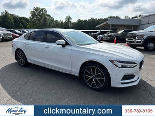 2018 Volvo S90 T5 Momentum