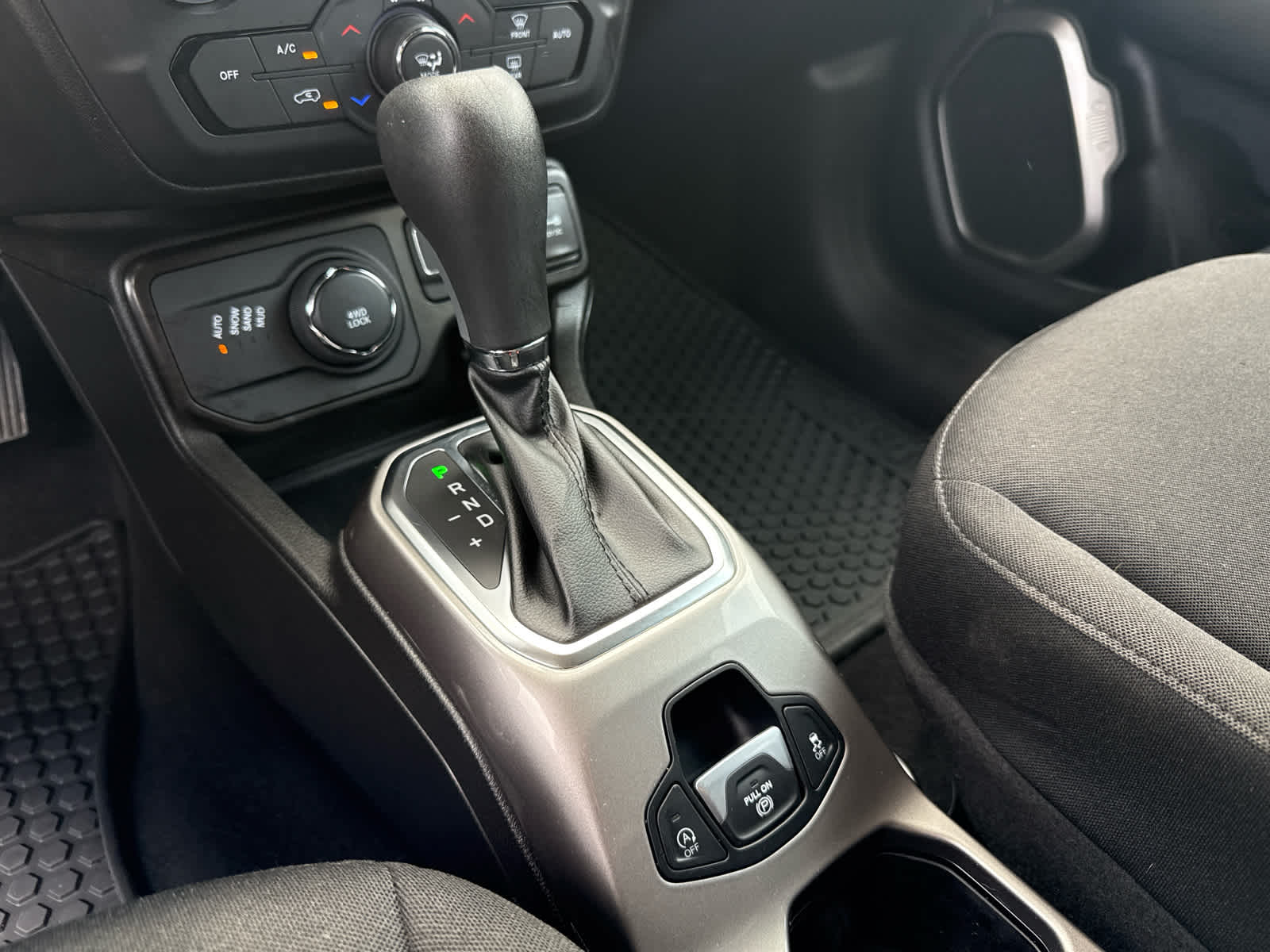 2022 Jeep Renegade Latitude 4x4