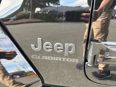 2022 Jeep Gladiator Sport S